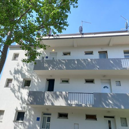 La Piazza Lägenhet Umag Exteriör bild