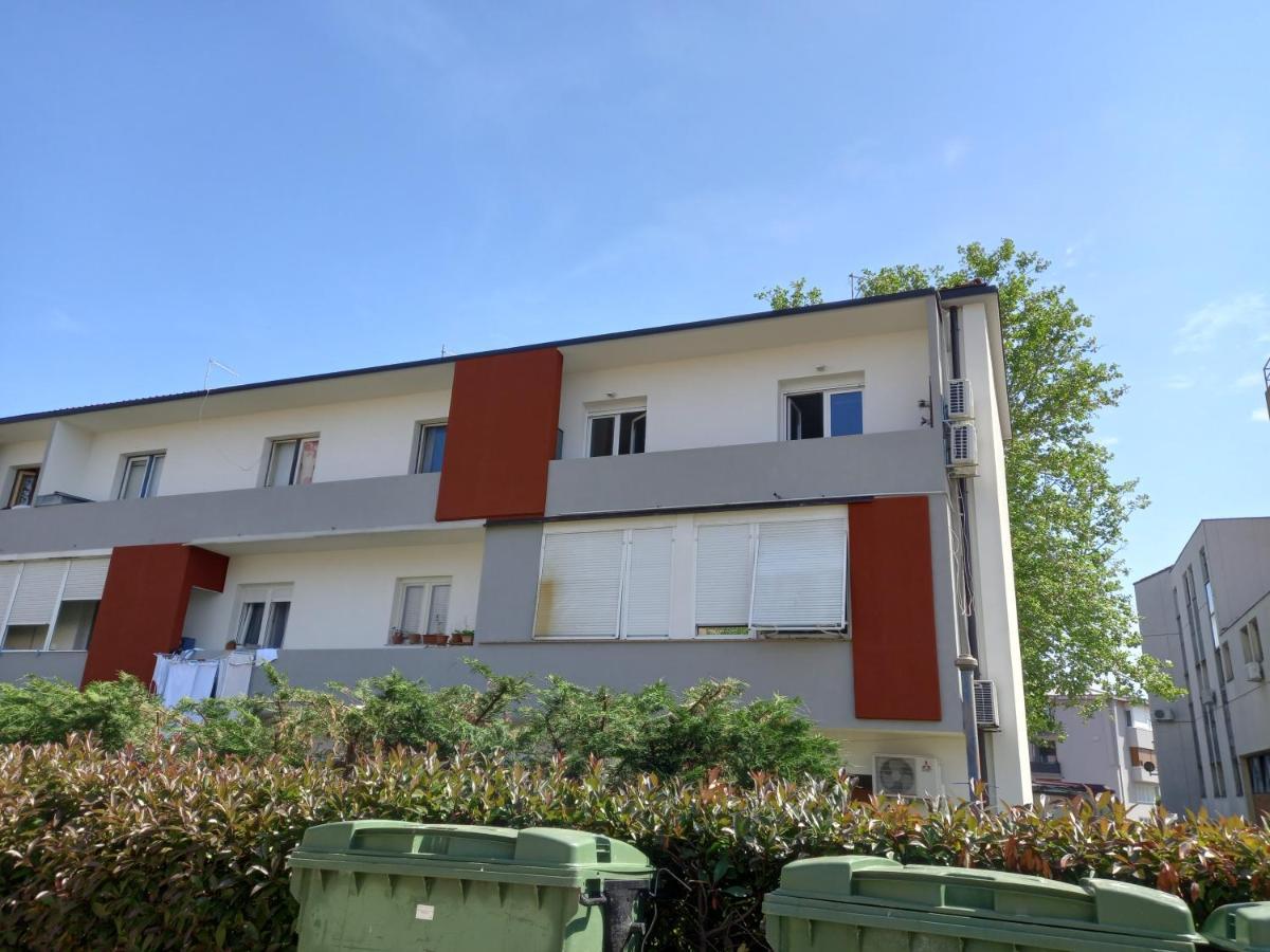 La Piazza Lägenhet Umag Exteriör bild